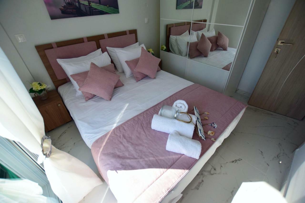 V Luxury Suites Toroni 3 Eksteriør bilde