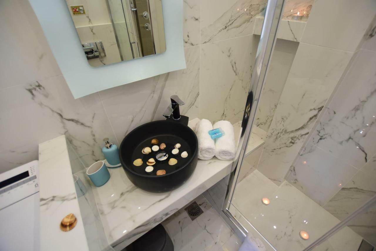 V Luxury Suites Toroni 3 Eksteriør bilde